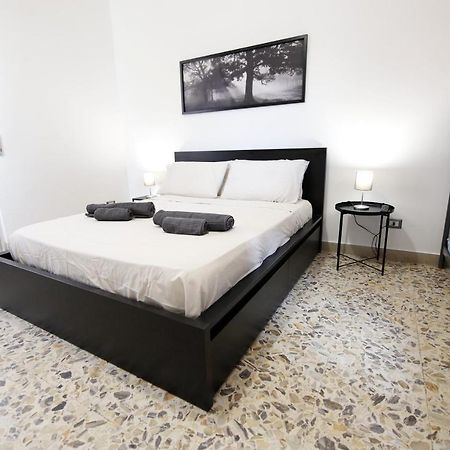 Apartment Holiday Catania Eksteriør billede