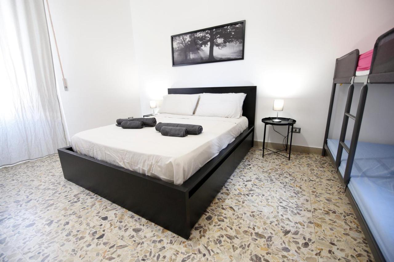 Apartment Holiday Catania Eksteriør billede