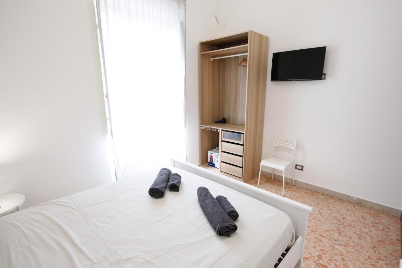 Apartment Holiday Catania Eksteriør billede